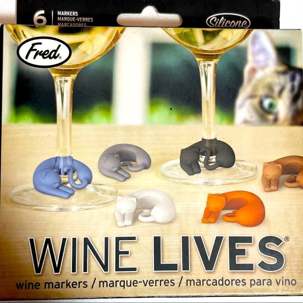 Whimsical ice breakers! Fred wine lives cat wine glass markers NWT in box
